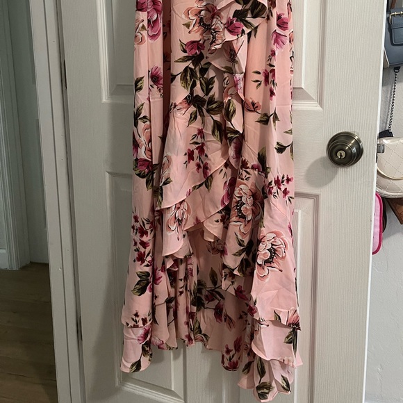Bella Blush Pink Floral Print Maxi Dress - Summer Wedding Guest Dress - Picture 3 of 8